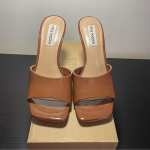 Brown Steve Madden Signall Tan Patent High Heels Size 8W